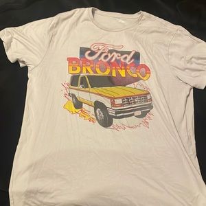 Old Navy Men’s graphic ford bronco t-shirt